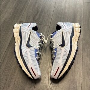 Nike Zoom Vomero 5 Blue Tint Womens Size 11 / Mens 9.5 Running FV8111-451 Shoes
